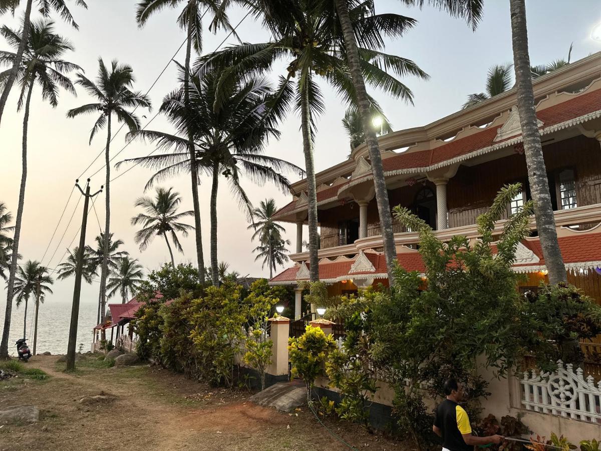 Kovalam Beach House Ngoại thất bức ảnh